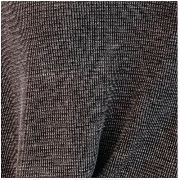 Vici gray waffle tee 🌟 - Picture 4 of 9